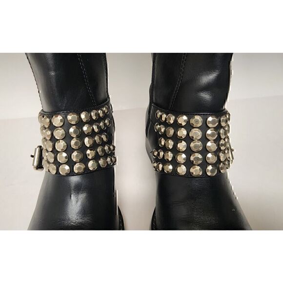 BCBGeneration BC-Halen Black Leather Studded Buckle Boots

7B/37 - Picture 11 of 14